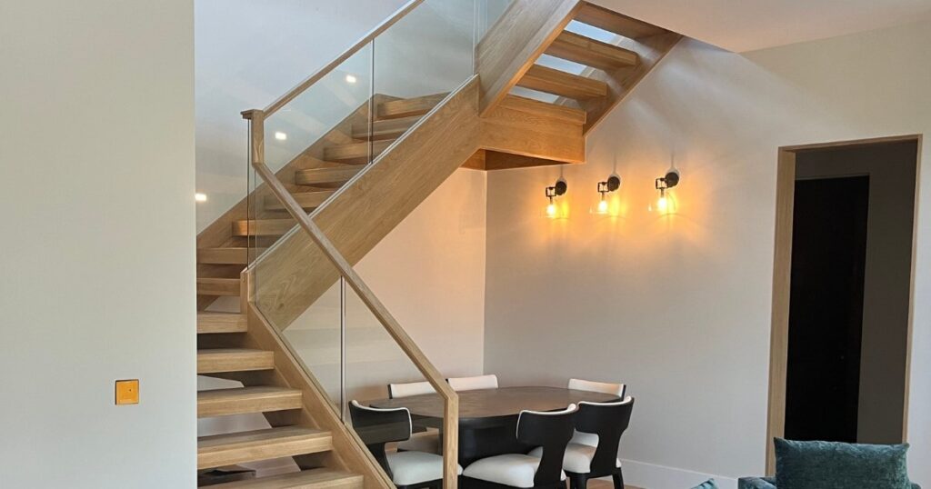 How to Choose the Right Modern Staircase Design for Different Home Layouts Hero image