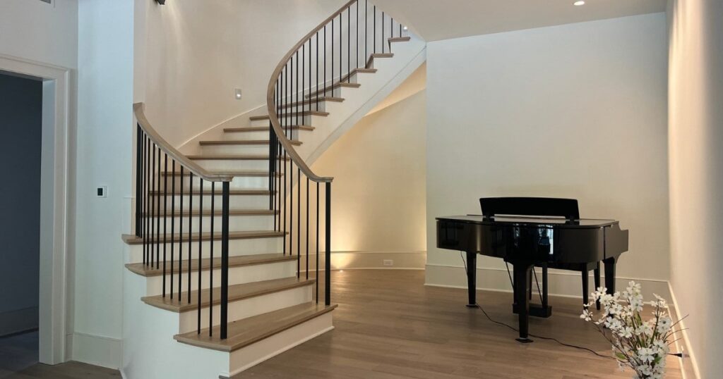 Modern Curved Staircase Design 2025 Trends: Stair Designer Insights