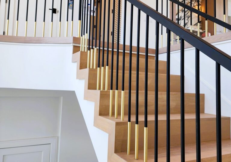 Custom Staircase Design: Why Luxury Builders Prioritize Early